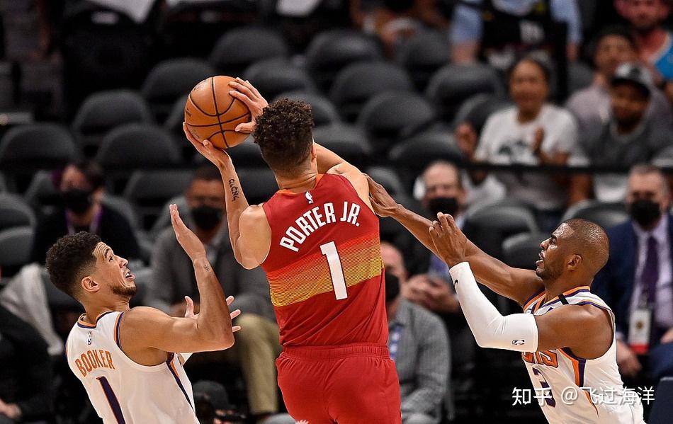 关于转折点迈阿密热火队长鼓劲，NBA总决赛今夜攻防权衡，气氛紧张，身体对抗强度拉满的信息-九游会体育平台