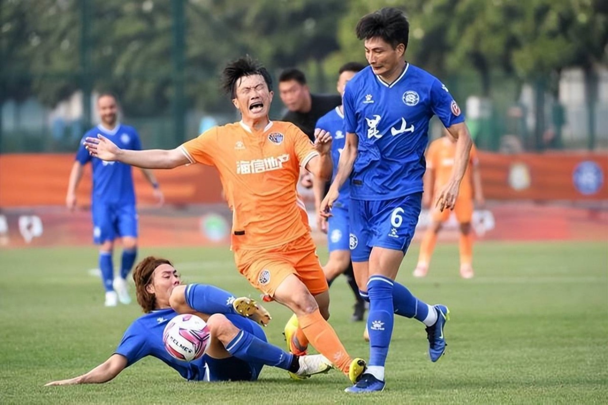 九游会电竞 -加时末段突围战来临，广东宏远围绕中超单刀错失，引发热议，细节决定成败的简单介绍